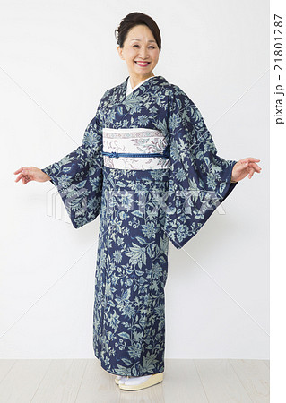 着物の女性 着物の女性 21801287
