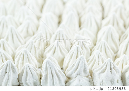 Soft-prepared chalk or white clay filler 21803988