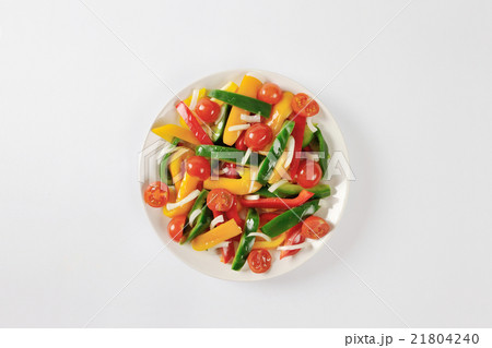 Fresh mixed bell pepper and tomato salad Fresh mixed bell pepper and tomato salad 21804240