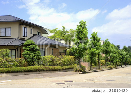 みどりに囲まれた住宅街　 21810429