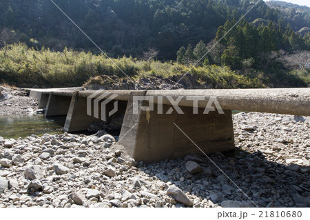 高知県四万十町 木屋ヶ内沈下橋 高知県四万十町 木屋ヶ内沈下橋 21810680