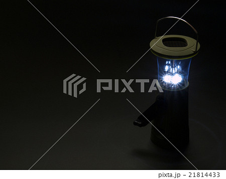 LEDランタン（ソーラー発電・手回し発電） 21814433
