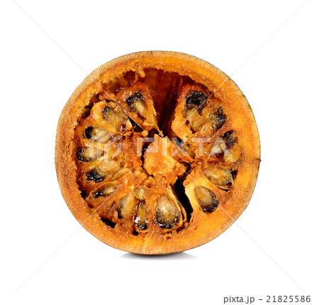 quince isolated on the white background quince isolated on the white background 21825586