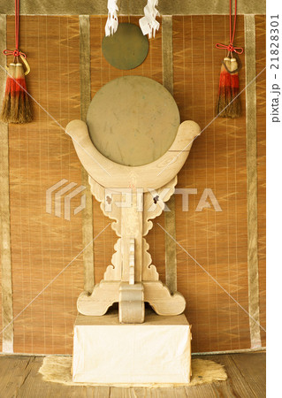 吉野山 吉野水分神社の神鏡 吉野山 吉野水分神社の神鏡 21828301