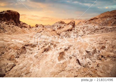 Valle de la Luna (Moon Valley) Valle de la Luna (Moon Valley) 21831496