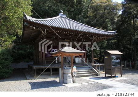 四国霊場第50番札所「繁多寺」大師堂 21832244