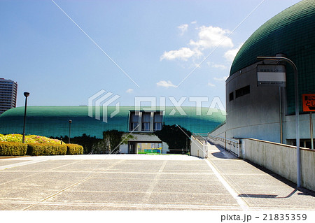 北九州市立中央図書館 21835359