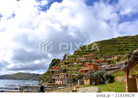 ボリビア・太陽の島の風景 21838629