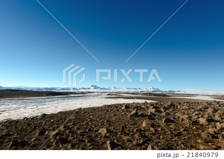 Volcanic icelandic landscape Volcanic icelandic landscape 21840979
