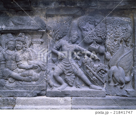 ロロ ジョングラン寺院シヴァ聖堂レリーフの写真素材