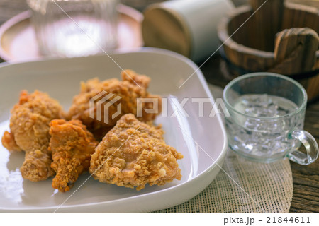 Fried chicken closeup 21844611