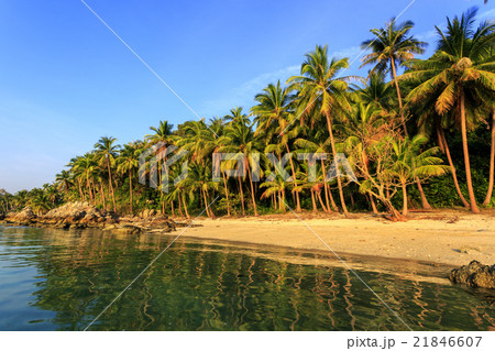 Taling Ngam Beach at evening Taling Ngam Beach at evening 21846607
