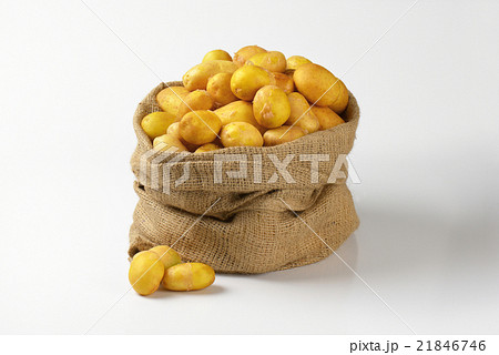sack of potatoes 21846746