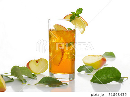 iced apple juice 21848436