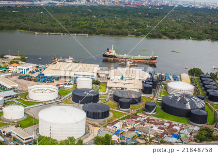 Refinery dock on the river Refinery dock on the river 21848758