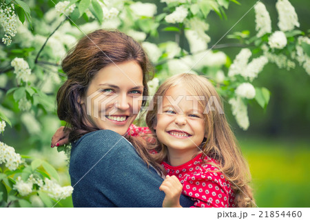 Mother with daughter Mother with daughter 21854460