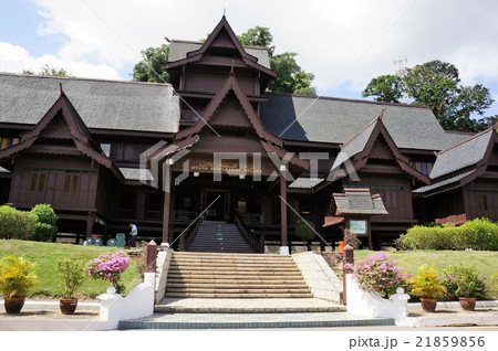 マラッカ 21859856