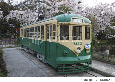 桜と都電6000形（一球さん） 21860621