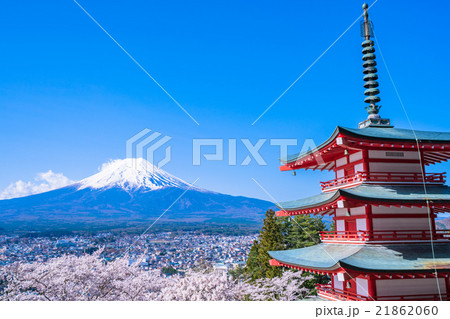 日本を象徴する風景【山梨県・新倉山浅間公園】 21862060