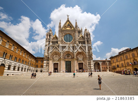 Church in Siena, Italy 21863385