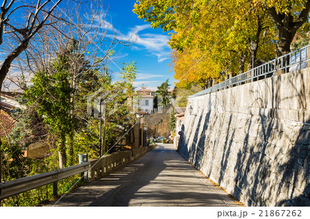 サンマリノ　サンマリノ市街の街並み 21867262