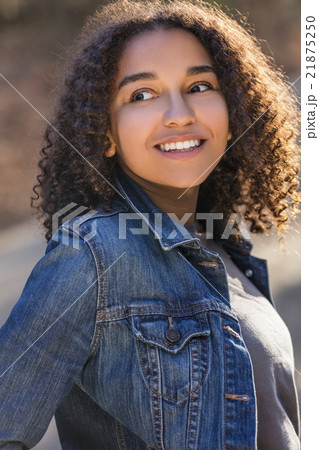 African American Girl Teenager With Perfect Teeth 21875250