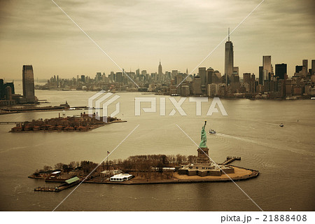 Manhattan aerial 21888408