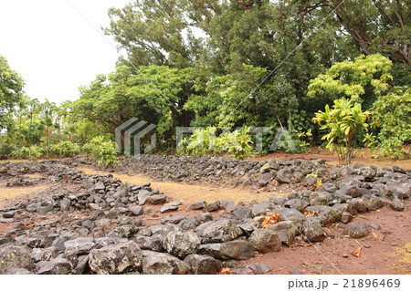 ハワイ　パワースポット　ケアイヴァ・ヘイアウ 21896469