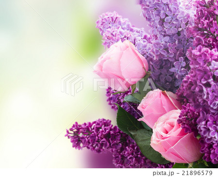 Lilac flowers with roses 21896579