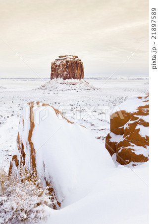 Merrick Butte, Monument Valley NP, Utah-Arizona 21897589