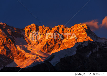 Kanchenjunga Kanchenjunga 21898253