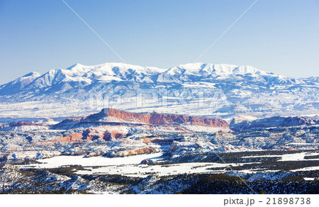 Capitol Reef National Park in winter, Utah, USA Capitol Reef National Park in winter, Utah, USA 21898738