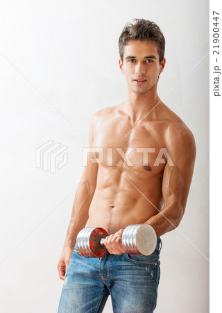 guy 21900447