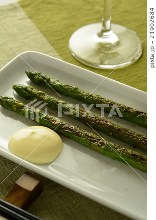 焼きアスパラガス 21902684
