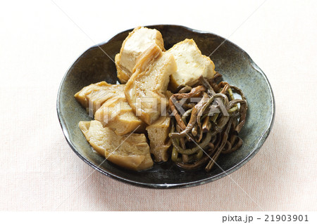 車麩とゼンマイの煮物1 21903901