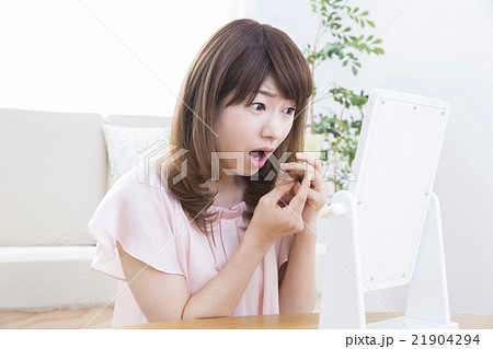 ビューティーイメージ　若い女性 21904294