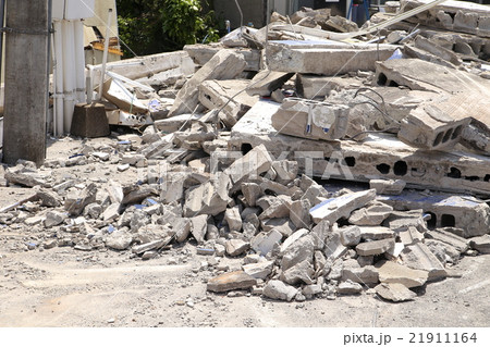 地震で壊れた壁 地震で壊れた壁 21911164
