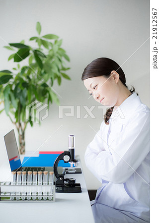 研究 女性 研究 女性 21912567