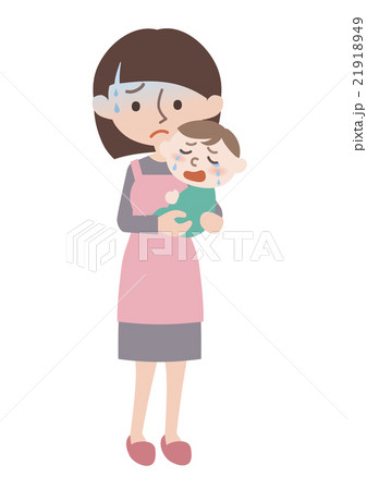 エプロン姿のママと泣く赤ちゃん 21918949
