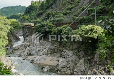 381系 こうのとり15号 丹波大山‐下滝 21919135