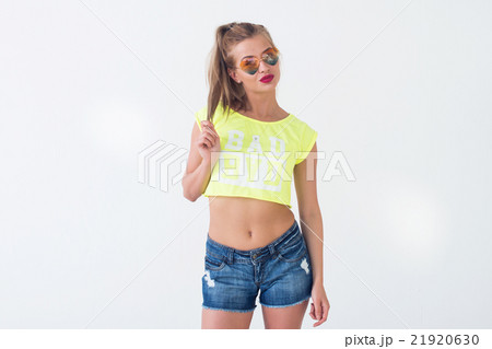 Front view portrait of beautiful model posing in a Front view portrait of beautiful model posing in a 21920630