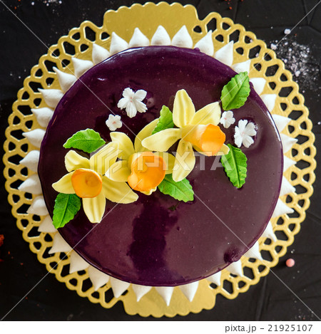 Easter cake 21925107