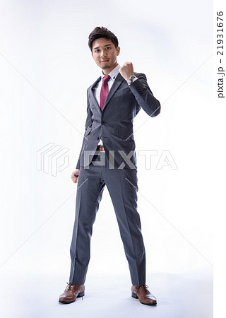 スーツの男性 21931676