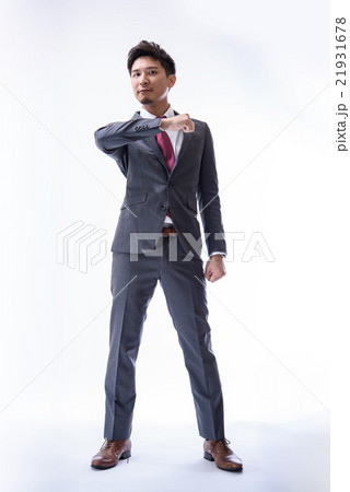 スーツの男性 21931678