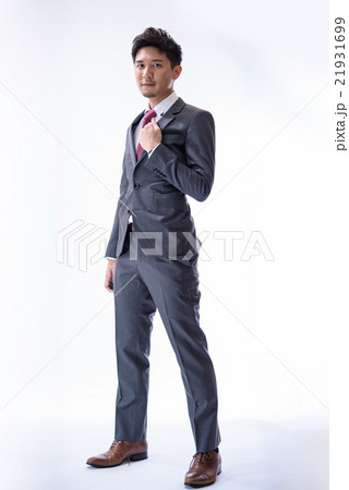スーツの男性 21931699
