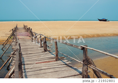 Wooden Bridge to the Sea 21932801