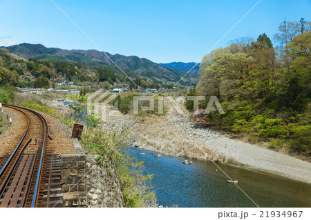 若葉と新緑のわたらせ渓谷鉄道 若葉と新緑のわたらせ渓谷鉄道 21934967
