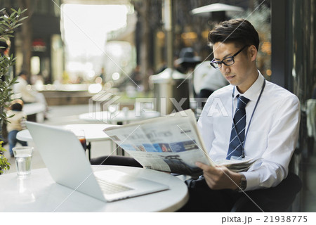 若いビジネスマン 21938775