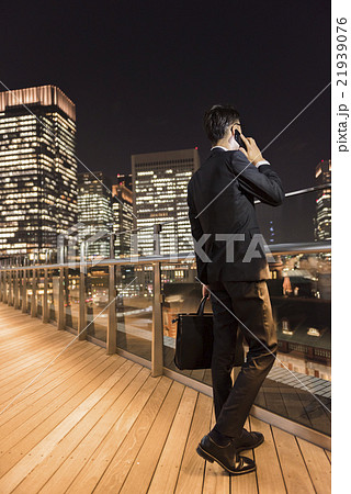 若いビジネスマン 若いビジネスマン 21939076