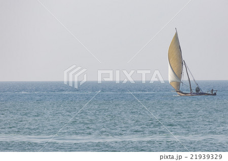 Wooden sailboat (dhow) Zanzibar Wooden sailboat (dhow) Zanzibar 21939329